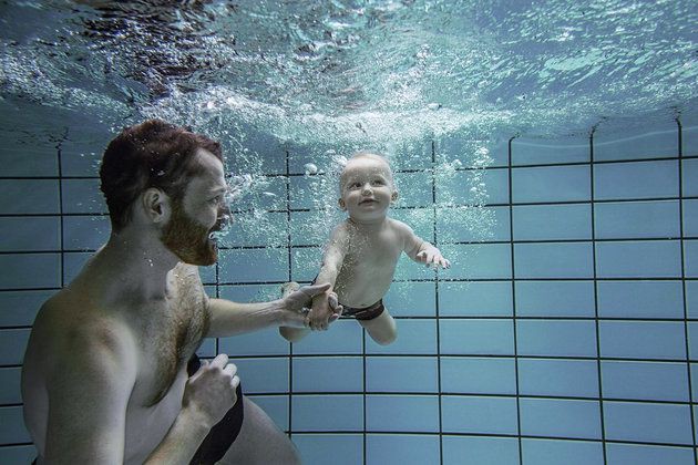
Nước bể bơi bẩn là một trong những nguyên nhân khiến trẻ dễ mắc bệnh. Ảnh minh họa
