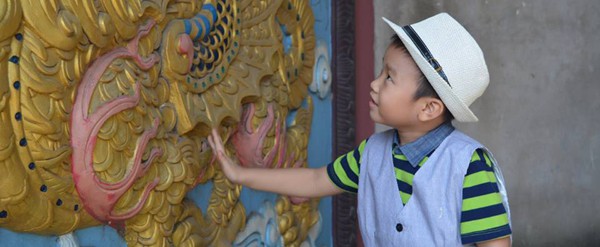 
Các hoạt động khám phá vui chơi của bé Minh Khang được bố mẹ chia sẻ trên trang cá nhân của em.
