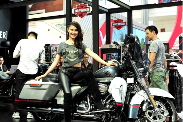 Những chiếc Harley Davidson có giá gần 2 tỷ đồng.