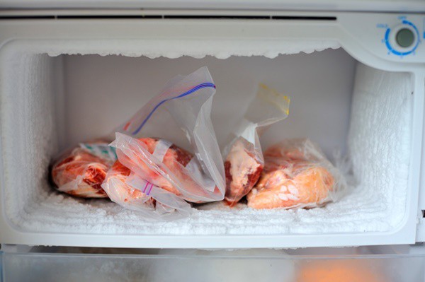 
Đựng thịt vào túi ni lông rồi cho vào tủ lạnh không tốt như nhiều người nghĩ.
