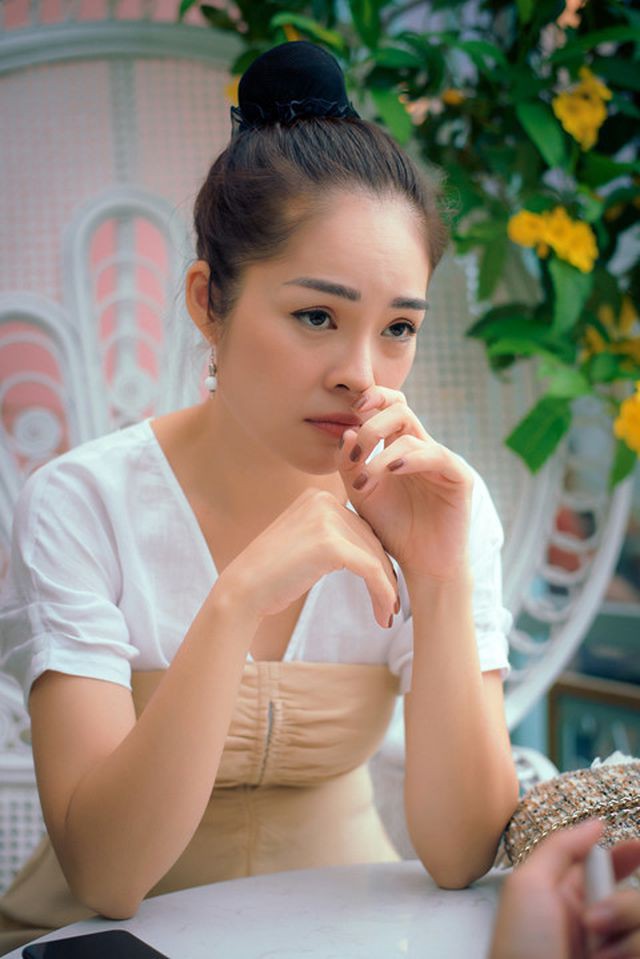 Thế n&ecirc;n th&ocirc;ng tin Dương Cẩm Lynh ly h&ocirc;n chồng sau 3 năm chung sống đ&atilde; g&acirc;y bất ngờ với nhiều người h&acirc;m mộ.