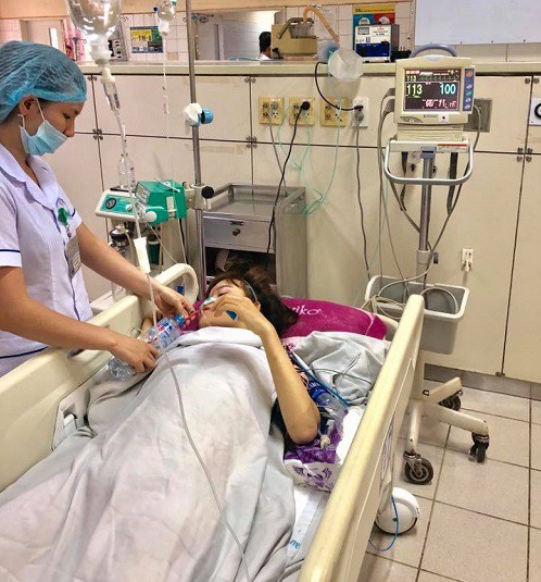 
Một bệnh nhân vụ tai nạn giao thông ở xã Đồng Bảng, Mai Châu, Hoà Bình được cấp cứu tại viện
