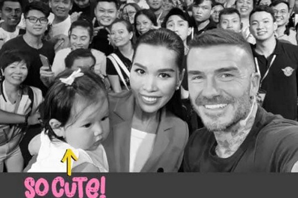 Con gái lai Tây của Hà Anh được David Beckham khoe trên tài khoản instagram. Hình ảnh cô bé khiến mạng xã hội phát sốt vì quá đáng yêu.