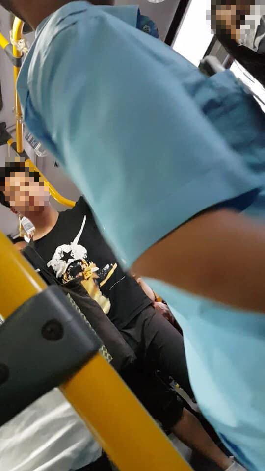 Nam thanh niên “tự sướng’ trên xe buýt ở Hà Nội từng bị xử phạt vì hành vi tương tự - Ảnh 1.