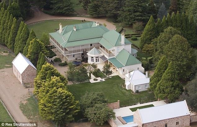 
Không chỉ 2 biệt thự tại Los Angeles và Nashville, vào năm 2008, vợ chồng ngôi sao này còn mua một trang trại rộng khoảng 450.000 m2 ở Bunya Hill, tiểu bang New South Wales (Australia) với giá 4,1 triệu USD . Ảnh: Shutterstock.
