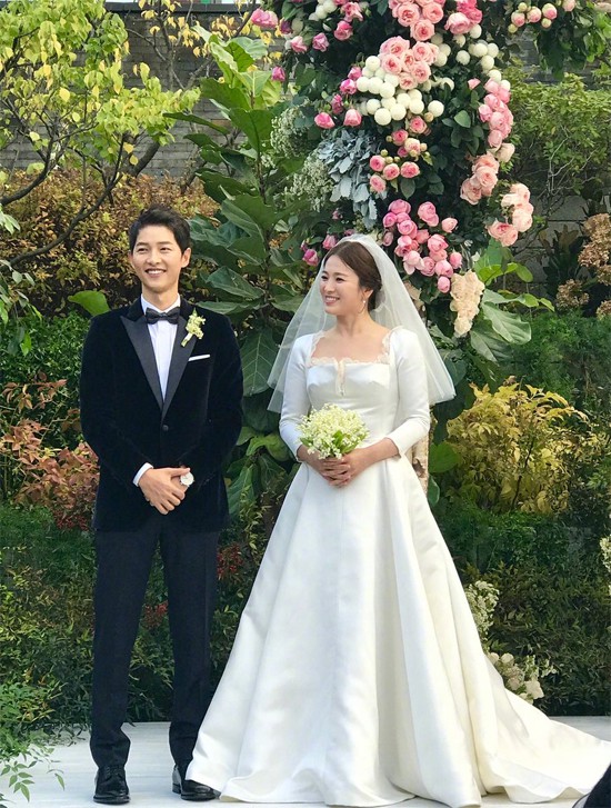 Song Hye Kyo và Song Joong Ki từng có đám cưới thế kỷ