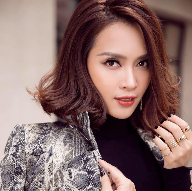 Bên cạnh thành công với vai trò ca sĩ, Ái Phương thường xuyên nhận được nhiều lời khen về nhan sắc xinh đẹp như hoa hậu. Cô thường xuyên được mời làm MC trong các chương trình nhan sắc.