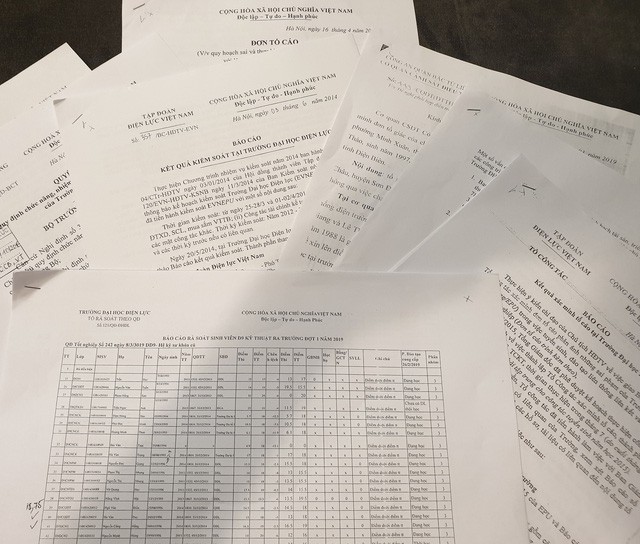 Trong đơn thư tố cáo gửi kèm tài liệu, nhóm cán bộ, giáo viên đang công tác tại trường ĐH Điện Lực cho biết, qua rà soát sinh viên D9 Kỹ thuật ra trường đợt 1 năm 2019, có 84 trường hợp điểm thi đầu vào dưới điểm trúng tuyển. Ảnh: Cao Tuân