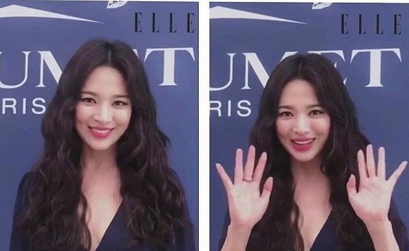 Hình ảnh nữ minh tinh xứ Hàn chào người hâm mộ ở Monaco.