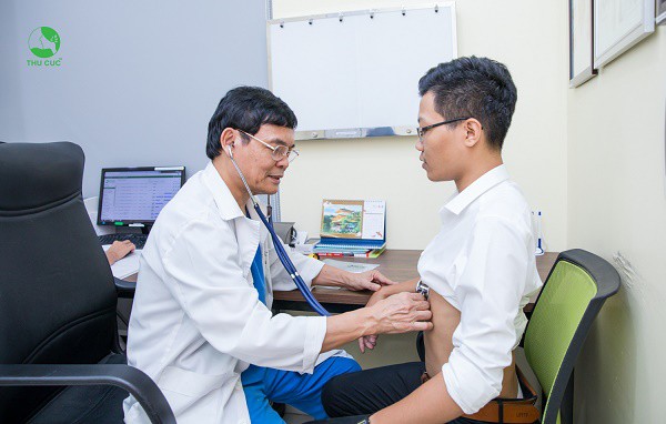 Khách hàng được thăm khám với đội ngũ giáo sư, bác sĩ hàng đầu