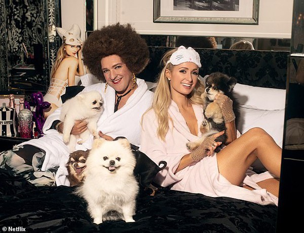 Paris Hilton khoe biệt thự 325.000 USD dành cho chó - Ảnh 4.