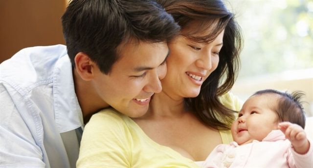 Chồng hí hửng đón vợ về phòng hậu sinh, đang kích động ôm con đỏ hỏn mới ra đời, đột nhiên vợ rỉ tai thông báo một tin động trời - Ảnh 2. Chồng hí hửng đón vợ về phòng hậu sinh, đang kích động ôm con đỏ hỏn mới ra đời, đột nhiên vợ rỉ tai thông báo một tin động trời - Ảnh 2.