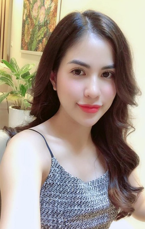Nhan sắc của Hương Trần sau khi ly hôn diễn viên Việt Anh.