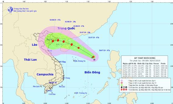 Áp thấp nhiệt đới khả năng mạnh thành bão đi vào đất liền Việt - Ảnh 1.