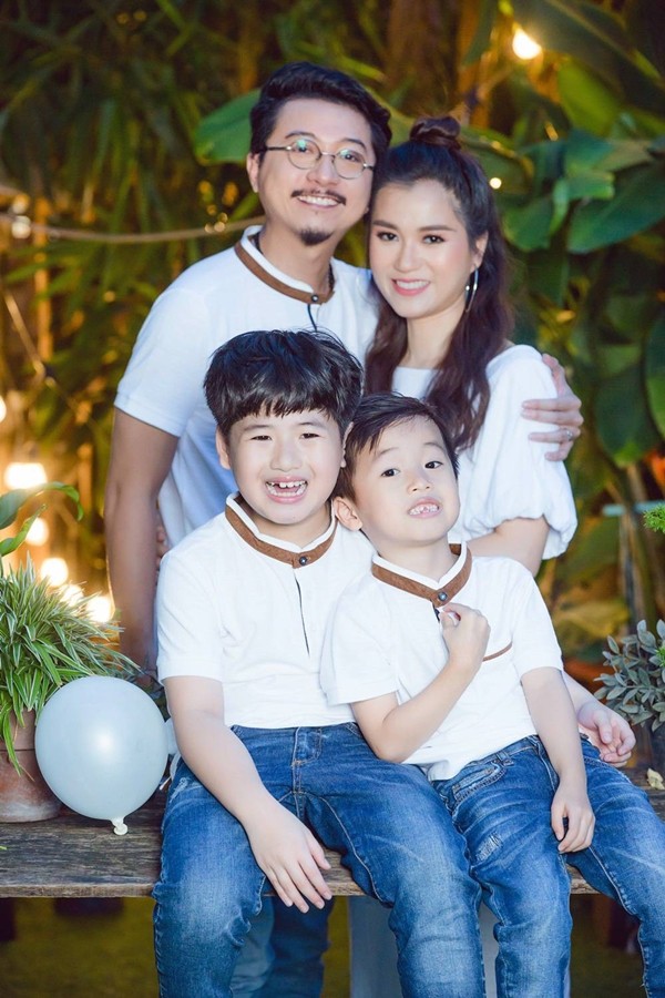 Cuộc sống của gia đình Lâm Vỹ Dạ - Hứa Minh Đạt sau 9 năm kết hôn - Ảnh 9.