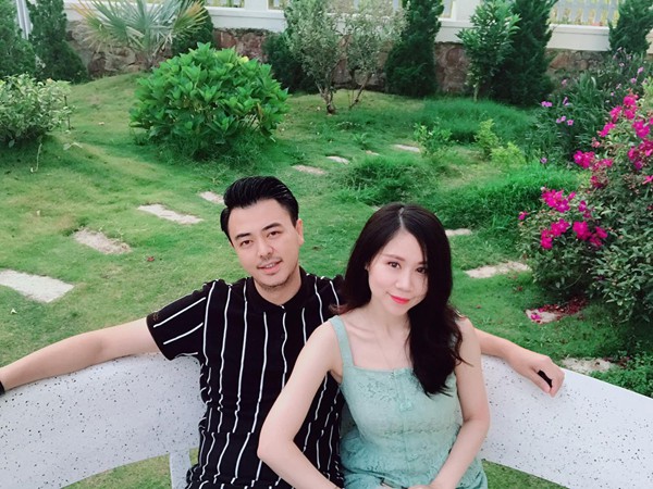 Cuộc sống sau 7 năm kết hôn cùng vợ gia thế của Quốc - MC Tuấn Tú - Ảnh 5.