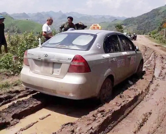 Lời kể người lái đò đưa 3 đối tượng Trung Quốc sát hại tài xế taxi sang sông - Ảnh 2.