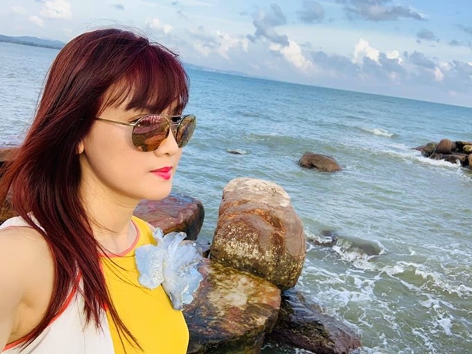 Cuộc sống của diễn vi&ecirc;n Hiền Mai ở tuổi 52 - Ảnh 7.