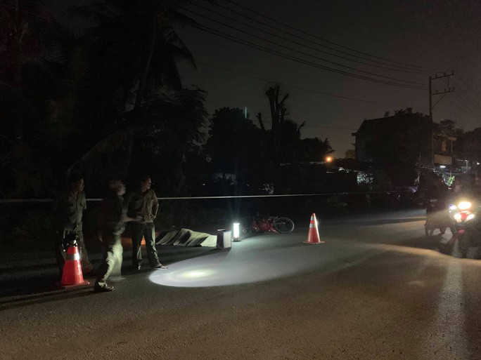 Nghi phạm đánh chết người sau va quẹt giao thông ra đầu thú - Ảnh 1. Nghi phạm đánh chết người sau va quẹt giao thông ra đầu thú - Ảnh 1.