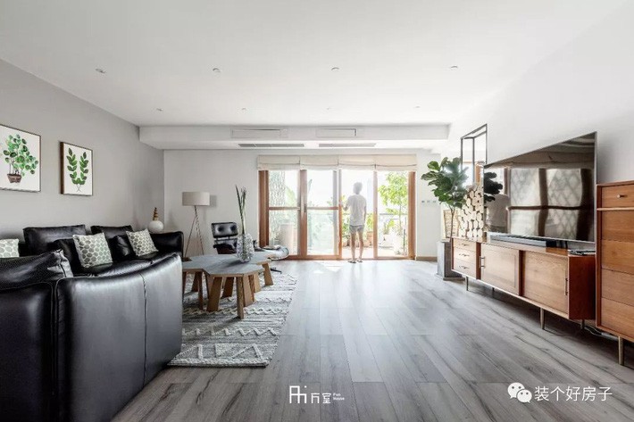 Căn hộ khổng lồ rộng 255m² của người đàn ông độc thân thích cuộc sống yên ả - Ảnh 3. Căn hộ khổng lồ rộng 255m² của người đàn ông độc thân thích cuộc sống yên ả - Ảnh 3.