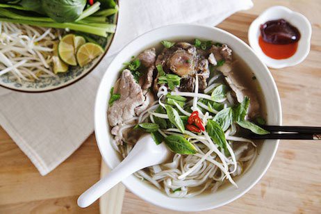 Top 10 món ăn Việt nhất định phải thử khi đến TP.HCM - Ảnh 1.