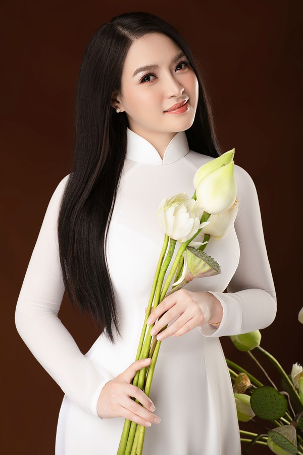 Nhan sắc ngọt ngào của cô gái xứ Nghệ  - Đinh Trang sau 6 năm giành Á quân Sao Mai - Ảnh 4.
