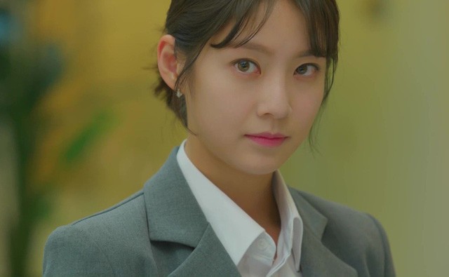 Nh&agrave; vừa x&acirc;y xong, mẹ chồng đ&atilde; dẫn một đo&agrave;n họ h&agrave;ng đến xem x&eacute;t rồi tuy&ecirc;n bố sốc &oacute;c, t&ocirc;i nhẹ nh&agrave;ng đưa một thứ khiến b&agrave; nhục nh&atilde; &ecirc; chề - Ảnh 1.