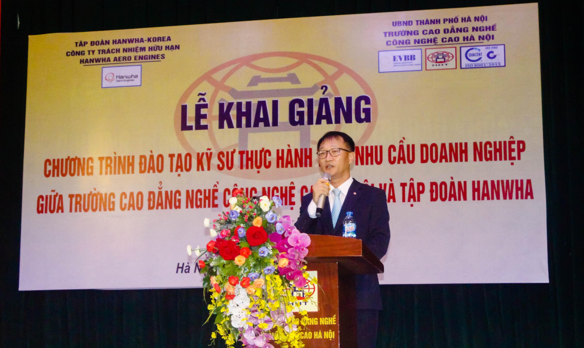Trường Cao đẳng Công nghệ Cao Hà Nội được đầu tư 50 suất học bổng trị giá 1,5 tỷ đồng - Ảnh 2. Trường Cao đẳng Công nghệ Cao Hà Nội được đầu tư 50 suất học bổng trị giá 1,5 tỷ đồng - Ảnh 2.