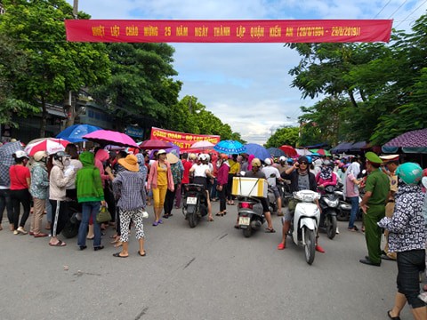 Vụ Ban giám đốc KaiYang bỏ trốn ở Hải Phòng: Công nhân dừng việc vì chưa biết ngày nào được thanh toán lương - Ảnh 1.