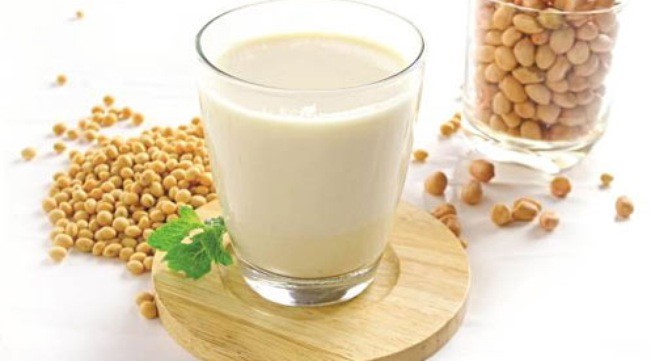 Những kiêng kỵ cần phải biết khi uống sữa đậu nành - Ảnh 1. Những kiêng kỵ cần phải biết khi uống sữa đậu nành - Ảnh 1.