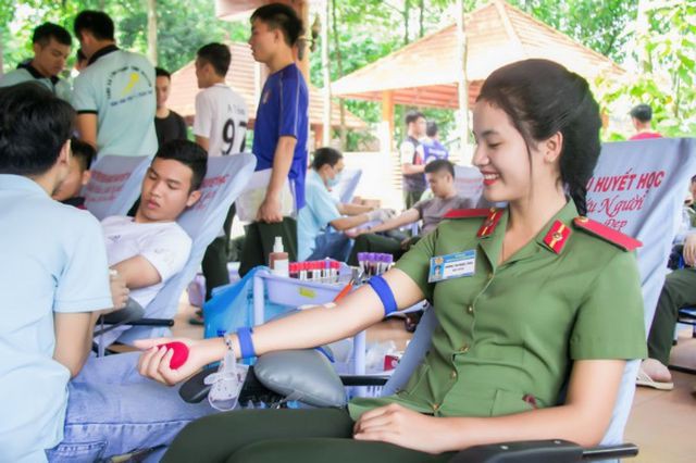 Hoa khôi Đại học An ninh hãnh diện vì có nét đẹp đặc trưng của người Khmer - Ảnh 7.