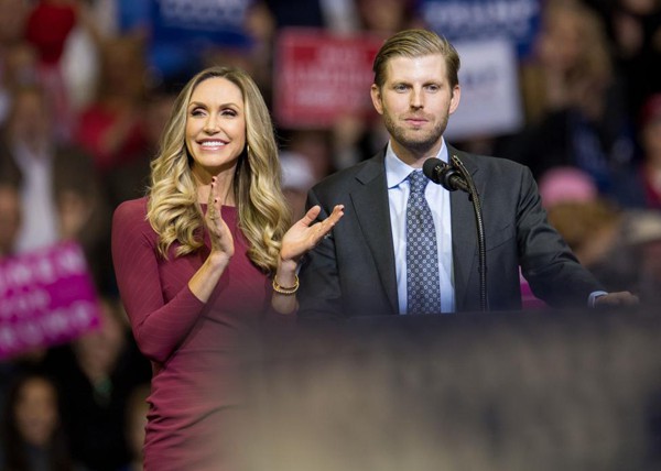 Gia đình hạnh phúc sau 5 năm kết hôn của con trai thứ ông Tổng thống Mỹ, Eric Trump - Ảnh 4.
