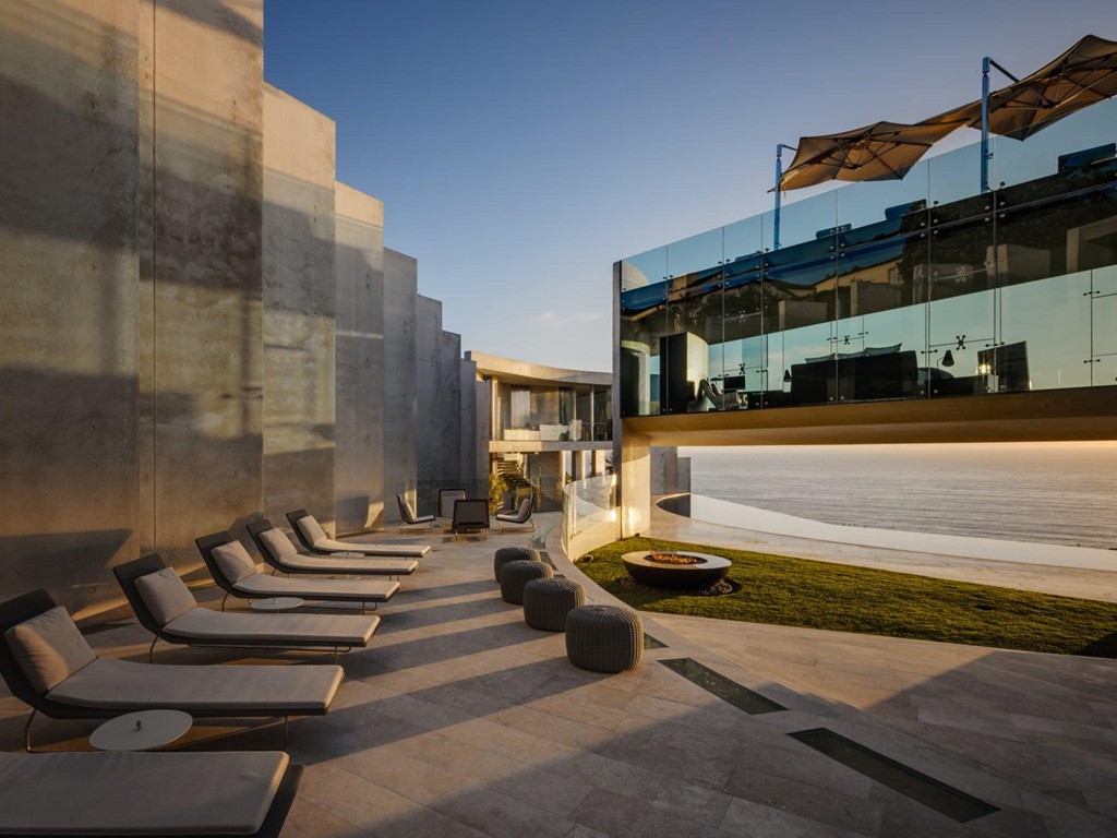 Choáng vơi biệt thự lấy cảm hứng từ nhà của Iron Man - Ảnh 3. Choáng vơi biệt thự lấy cảm hứng từ nhà của Iron Man - Ảnh 3.