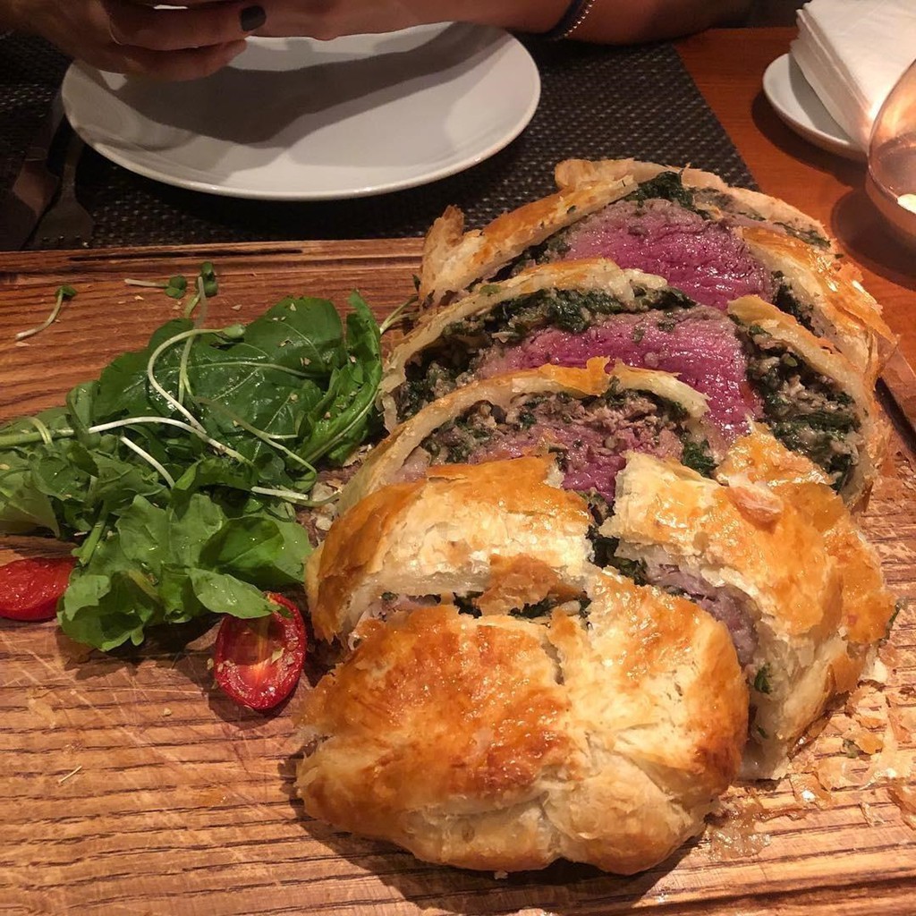 5 nhà hàng steak đắt xắt ra miếng nổi tiếng ở Hà Nội - Ảnh 15. 5 nhà hàng steak đắt xắt ra miếng nổi tiếng ở Hà Nội - Ảnh 15.