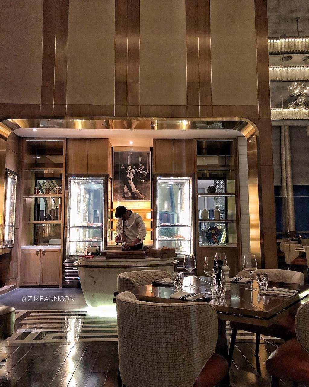 5 nhà hàng steak đắt xắt ra miếng nổi tiếng ở Hà Nội - Ảnh 8. 5 nhà hàng steak đắt xắt ra miếng nổi tiếng ở Hà Nội - Ảnh 8.