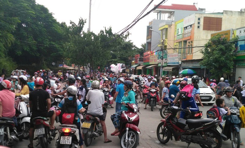 Bạn bè thạo đọc viết, con vào lớp 1 tôi lo phát khóc - Ảnh 2. Bạn bè thạo đọc viết, con vào lớp 1 tôi lo phát khóc - Ảnh 2.