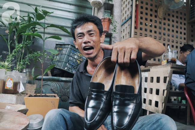 Gặp lại anh đánh giày câm và người bạn từng gây xúc động mạng xã hội: Bích La đã mất, chú chó mù chẳng còn ở bên anh câm nữa... - Ảnh 11. Gặp lại anh đánh giày câm và người bạn từng gây xúc động mạng xã hội: Bích La đã mất, chú chó mù chẳng còn ở bên anh câm nữa... - Ảnh 11.