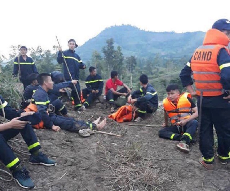 Sau nhiều ngày mất tích, người đàn ông được tìm thấy tử vong dưới hồ - Ảnh 2.