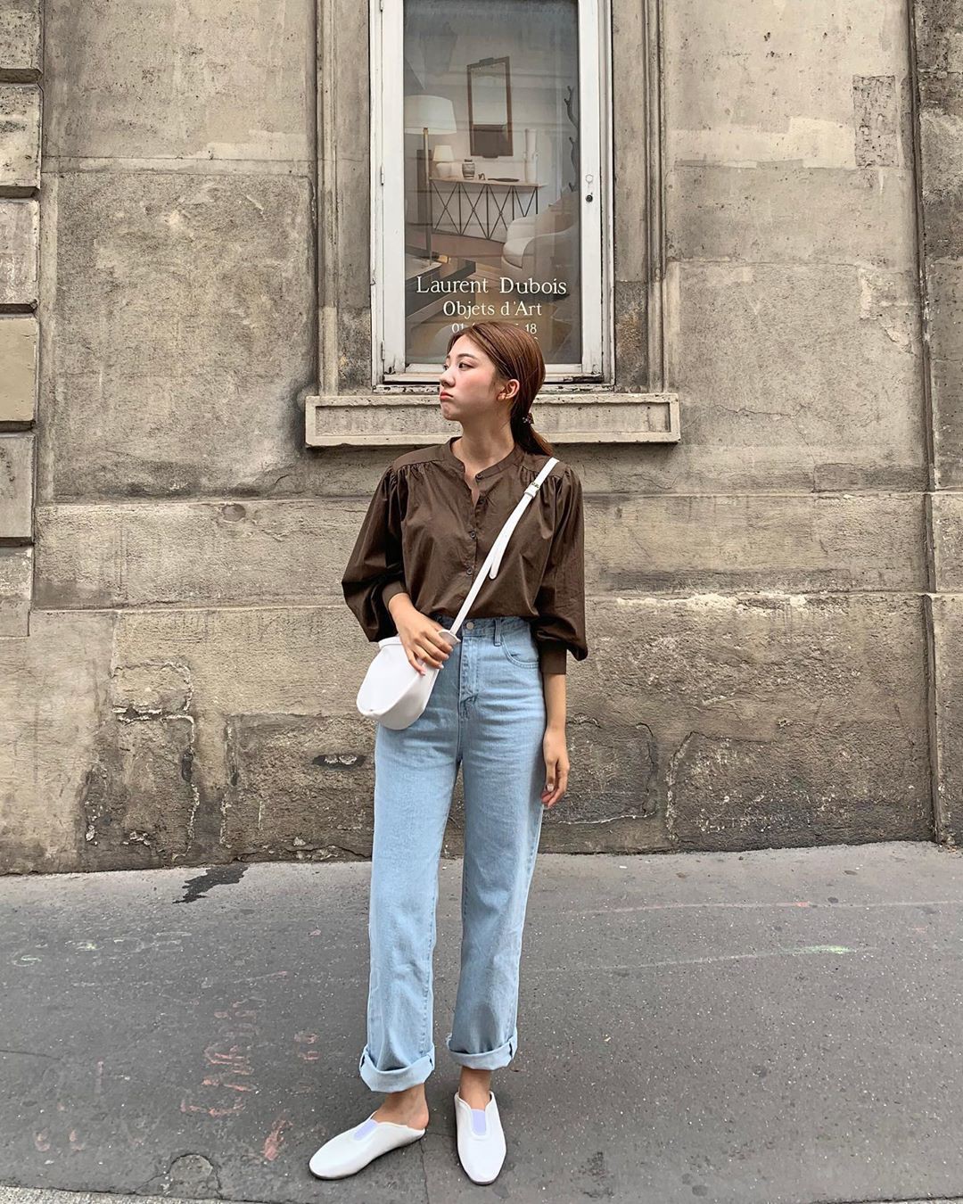 Đã tìm ra kiểu quần jeans vô địch về hack tuổi nhưng vẫn thanh lịch - Ảnh 11. Đã tìm ra kiểu quần jeans vô địch về hack tuổi nhưng vẫn thanh lịch - Ảnh 11.