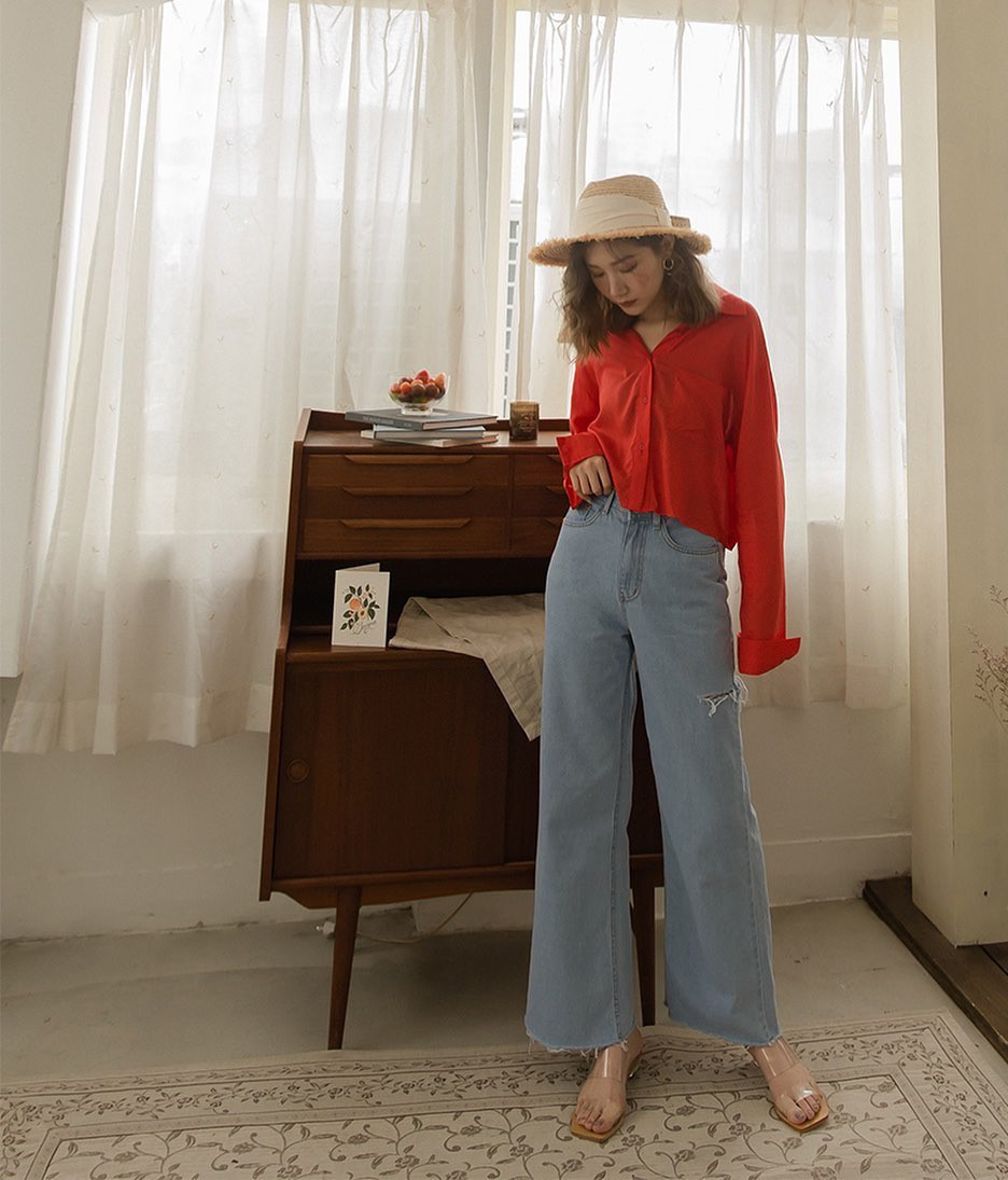Đã tìm ra kiểu quần jeans vô địch về hack tuổi nhưng vẫn thanh lịch - Ảnh 7. Đã tìm ra kiểu quần jeans vô địch về hack tuổi nhưng vẫn thanh lịch - Ảnh 7.