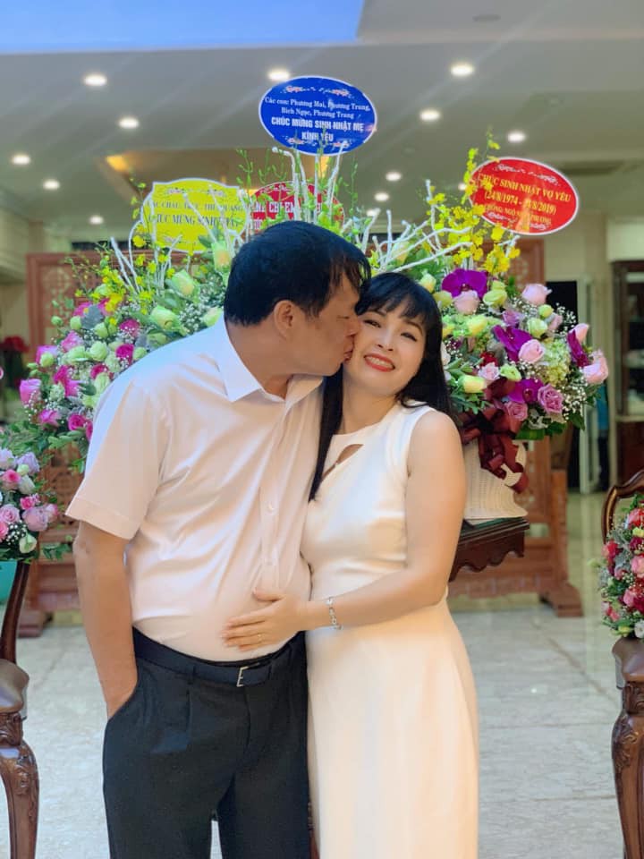 Thân thế chồng ca sĩ Trang Nhung gây bất ngờ trong phiên tòa xét xử VN Pharma - Ảnh 2.