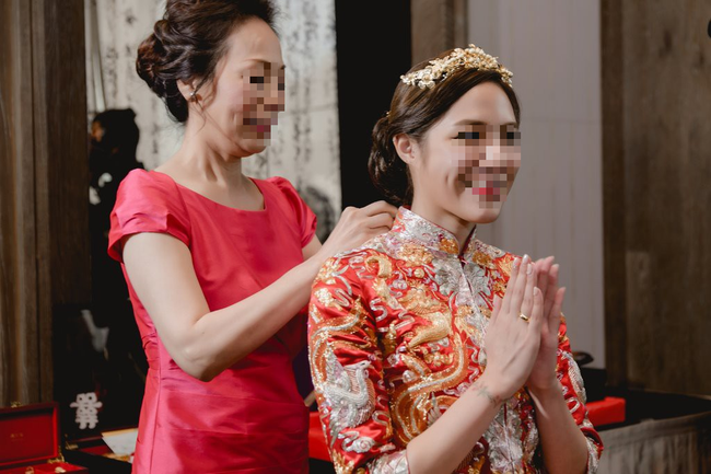 Ông chồng ngược ngạo nhất năm: Ăn hỏi tính toán từng tí, bắt vợ đưa vàng cho mẹ giữ, ai ngờ cô dâu phản ứng cứng thế này - Ảnh 1. Ông chồng ngược ngạo nhất năm: Ăn hỏi tính toán từng tí, bắt vợ đưa vàng cho mẹ giữ, ai ngờ cô dâu phản ứng cứng thế này - Ảnh 1.