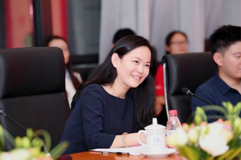 Chân dung bóng hồng quyền lực đằng sau tỷ phú đẹp trai nhất Trung Quốc - Ảnh 5. Chân dung bóng hồng quyền lực đằng sau tỷ phú đẹp trai nhất Trung Quốc - Ảnh 5.