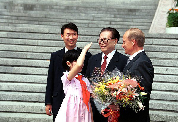 Những hình ảnh chưa từng công bố của Tổng thống Putin - Ảnh 6.