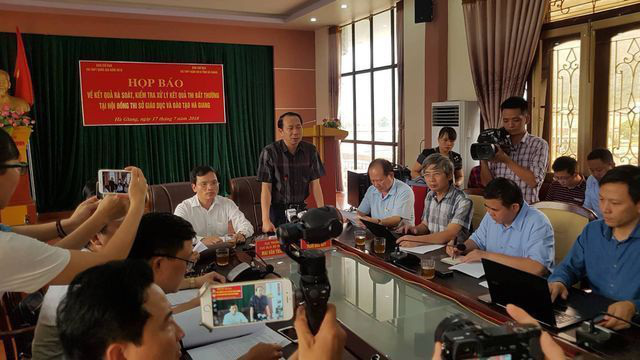 Vụ gian lận điểm thi ở Hà Giang: Thi hành kỷ luật đối với Chủ tịch UBND tỉnh - Ảnh 3.