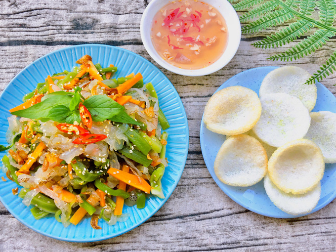 Gỏi sứa rau tiến vua - Ảnh 2.