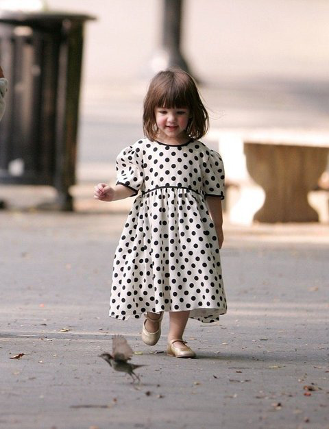 Cô bé Suri Cruise giờ đã trưởng thành và đích thị là một bản sao của mẹ Katie Holmes - Ảnh 3.