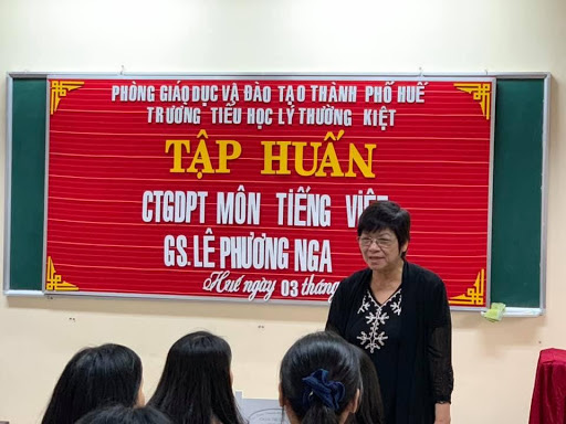 Học sinh THPT khó hiểu nội dung trong SGK Tiếng Việt 1, nhiều phụ huynh “phát cáu” khi dạy con học bài - Ảnh 4.