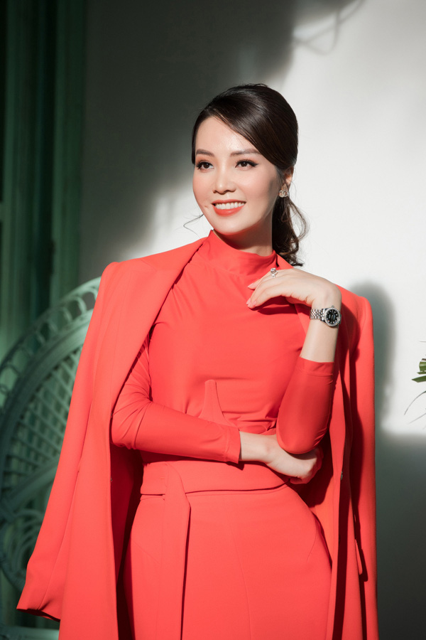 Bí mật trong cuốn sổ ghi chép của Á hậu Thụy Vân về thí sinh Hoa hậu Việt Nam 2020 - Ảnh 6.