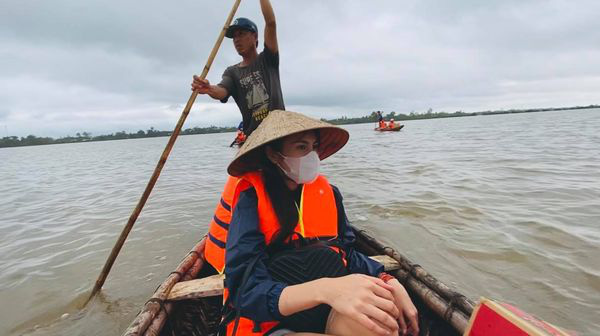 Thủy Tiên trăn trở về số tiền hơn 30 tỷ sau 3 ngày kêu gọi ủng hộ vùng lũ - Ảnh 2.